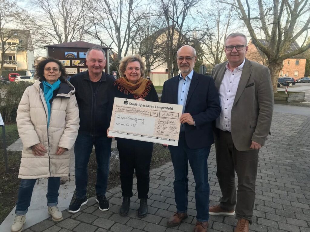 Weihnachtsschmuck-Aktion zugunsten der Hospizbewegung St. Martin e.V.